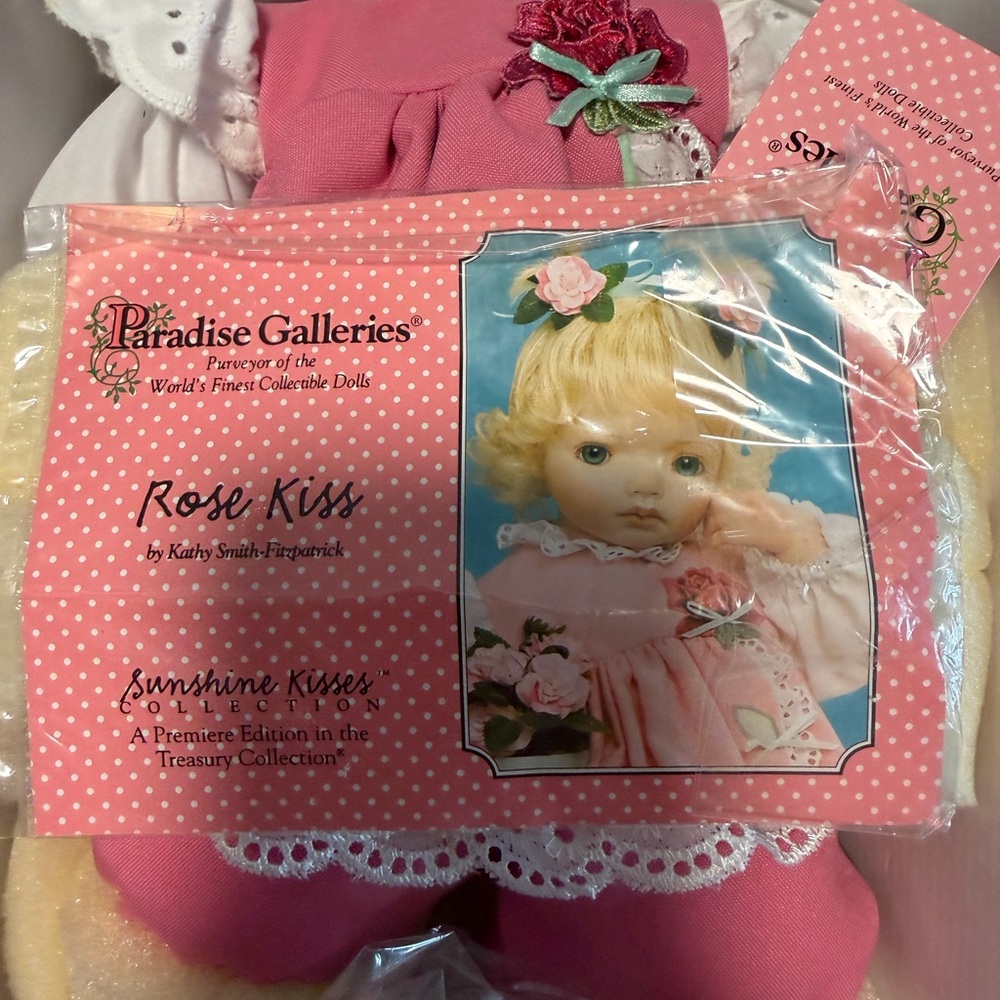 Treasury Collection Paradise Galleries Rose Kiss Collectible Porcelain Doll New - Picture 3 of 5